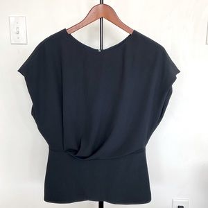 M.M. Lafleur Nejvi Top.